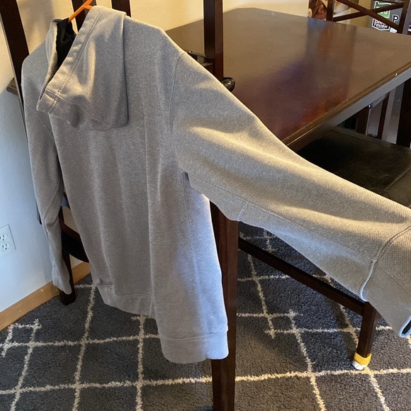 Large Therma - Fit Nike hooded sweatshirt - Picture 5 of 6